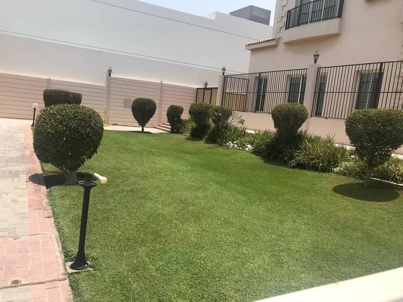 Elegant 4 bed room villa for rent in Al Safa 2 with pool and garden