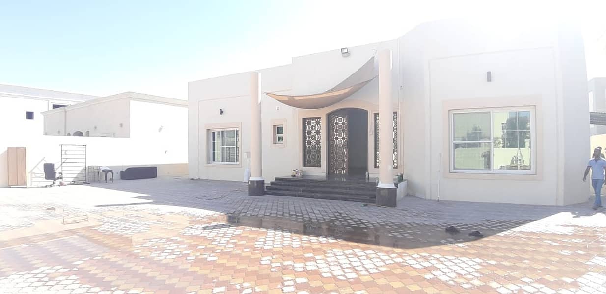 4+Maid Independent Villa in Al quoz 4. . . !!