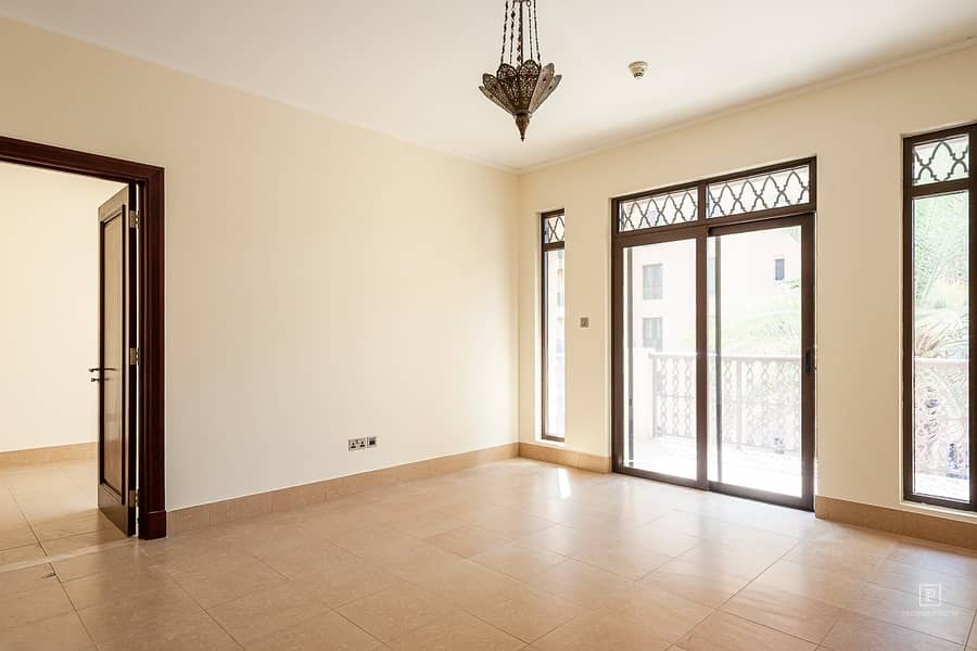 Beautiful Community View I 2 Bedroom I Near to Mall Beautiful Community View I 2 Bedroom I Near to Mall