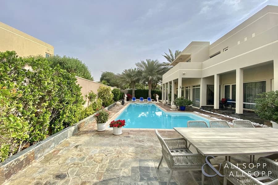 5 Beds | Private Pool | Vacant on Transfer