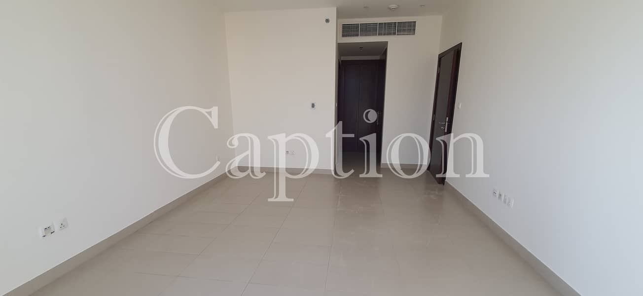 Hot Deal 3 BR Facing Garden and Kids Play Area Hot Deal 3 BR Facing Garden and Kids Play Area