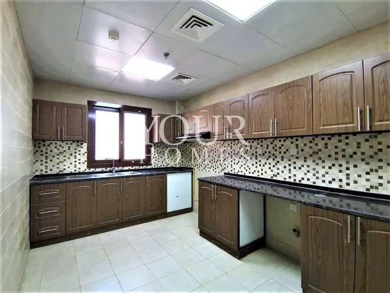 40 SB | Brand New 3BEd+Maid+Laundry With Closed Kitchen