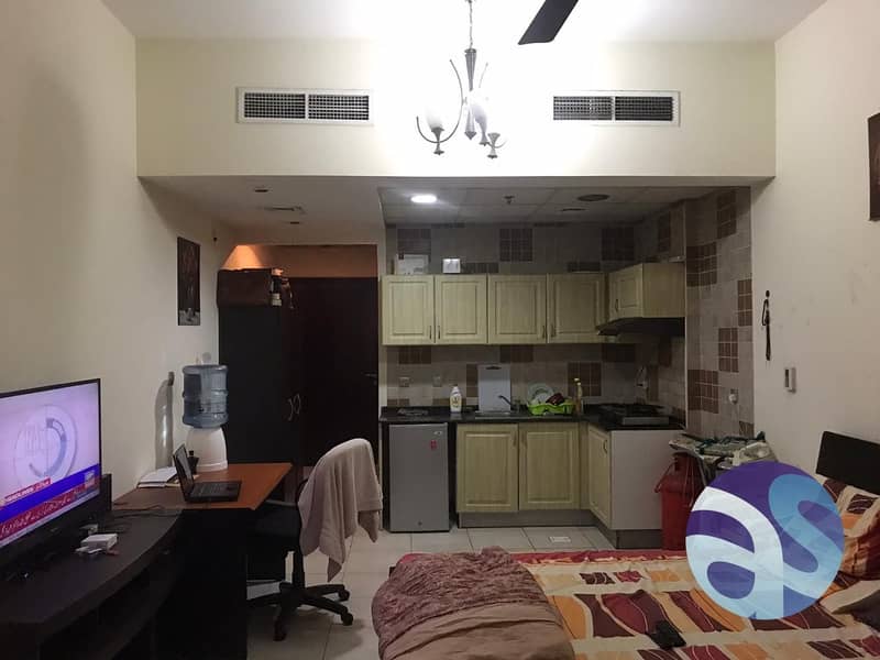 45 Chiller free | Studio for rent | Hamza Tower