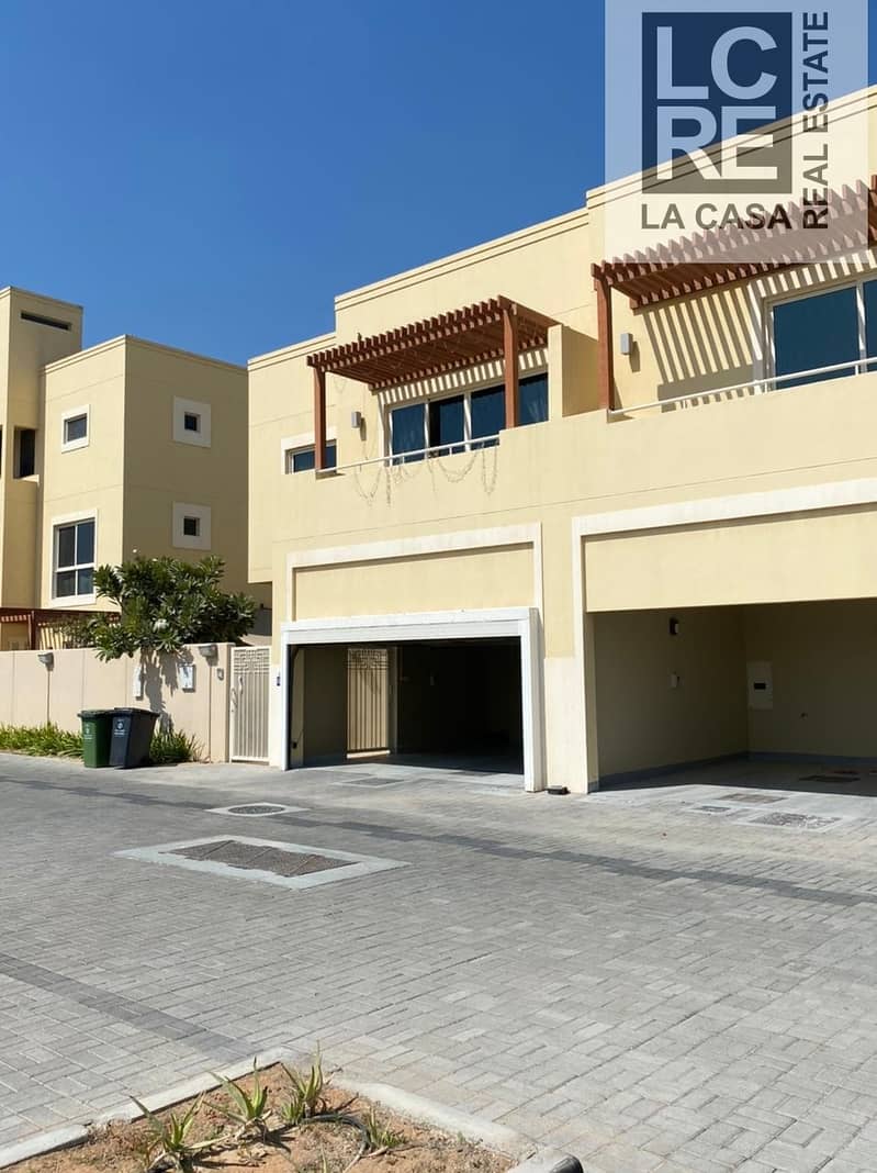 Unique Location I Well Secured Community I 3br TH Unique Location I Well Secured Community I 3br TH