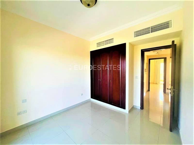1 Month FREE | 2 BR Townhouse W/ Direct Pool View 1 Month FREE | 2 BR Townhouse W/ Direct Pool View
