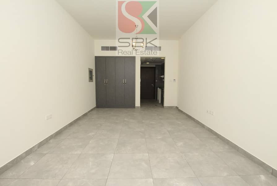 8 Affordable 2BHK ! Large Balcony With Store Room