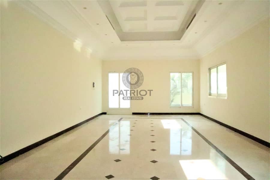 10 Grab This  Very Well Maintained 4-BR Villa In Barsha South