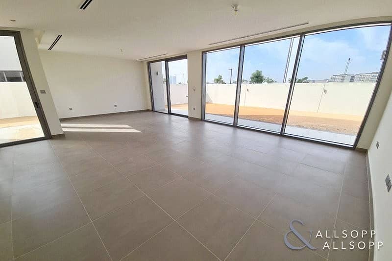 2 Single Row | 4 Bed | Sidra Villa | Vacant