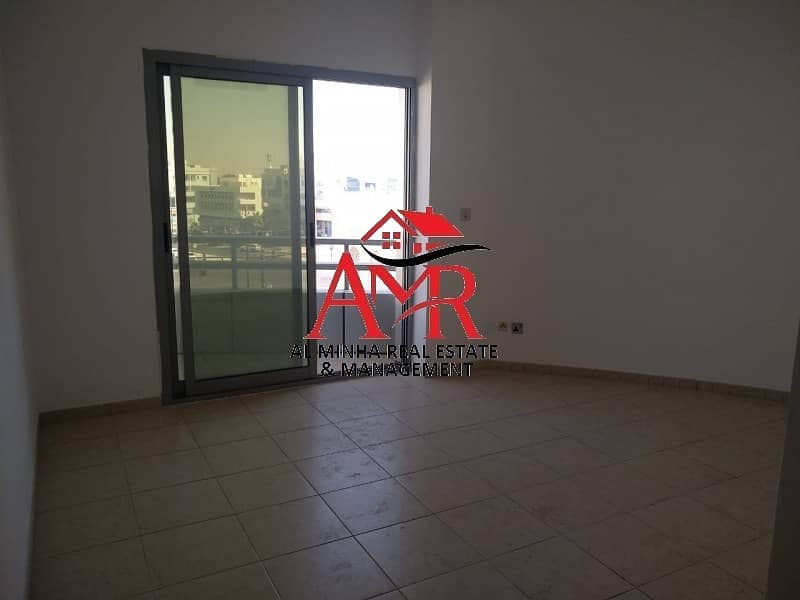 Amazing 3BR Apartment with Balcony/Basement Parking Amazing 3BR Apartment with Balcony/Basement Parking