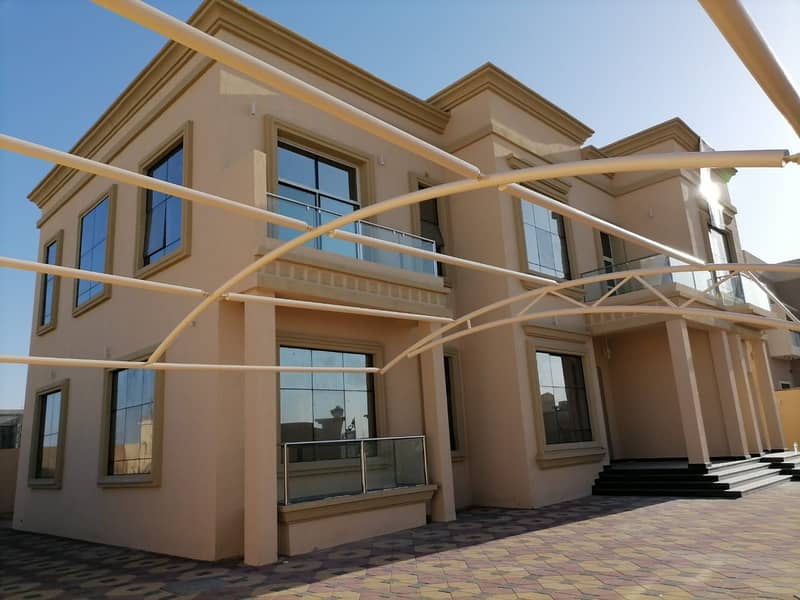 For sale a new villa, the first resident of the Hoshi area, Sharjah