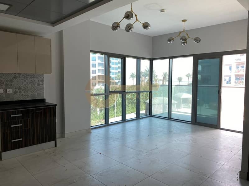 Hot deal| 1 Bed Pool View With Balcony| 12 cheques