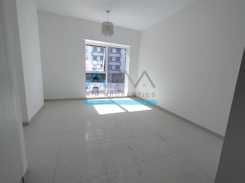 Bright & Beautiful 1BHK Available For Sale In Best Building In Silicon Bright & Beautiful 1BHK Available For Sale In Best Building In Silicon