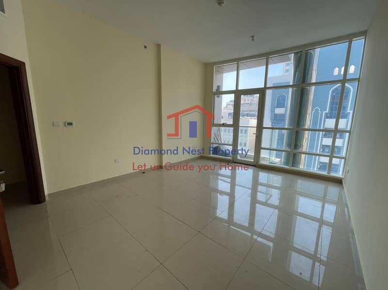 Spacious 2 Bedroom with Balcony and Parking