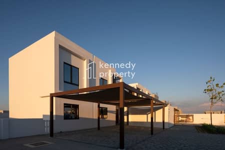 Single Row I Convenient Location I Elegant Layout Single Row I Convenient Location I Elegant Layout