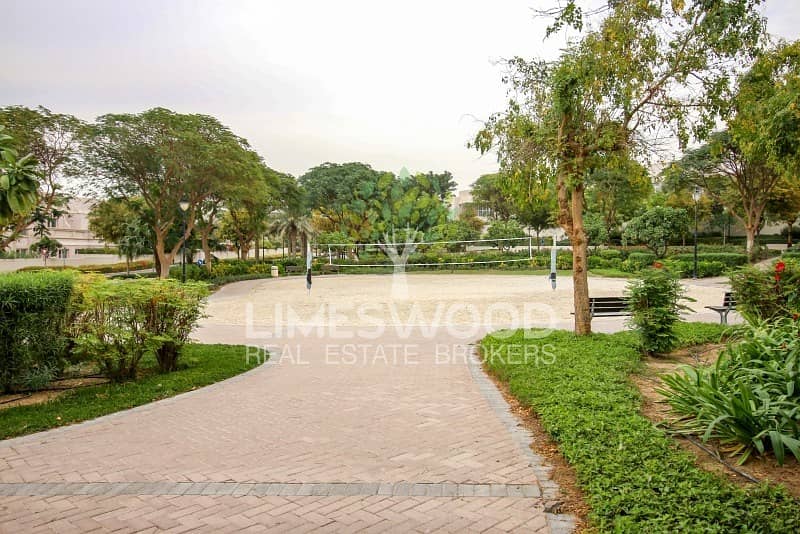 20 Contemporary-4BR-Villa_with_PrivateGarden For RENT