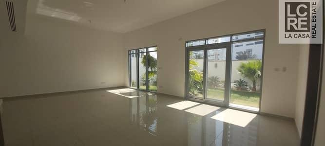 Commodious 3BR Duplex I Nice Garden Commodious 3BR Duplex I Nice Garden