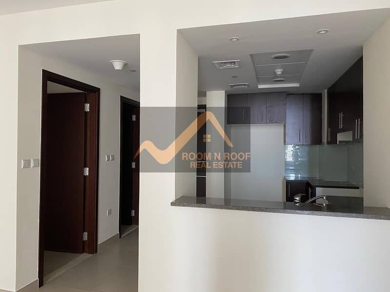 26 Spacious 1 Bed  apartment In siraj Tower 