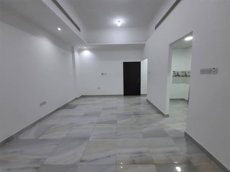 شقة في مدينة محمد بن زايد 1 غرفة 42000 درهم - 5009441