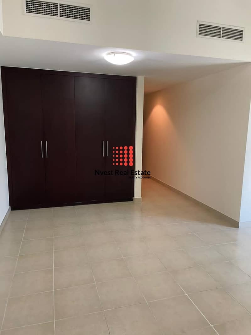 10 Freehold | Duplex Apartment at Best Price in the Center of Dubai