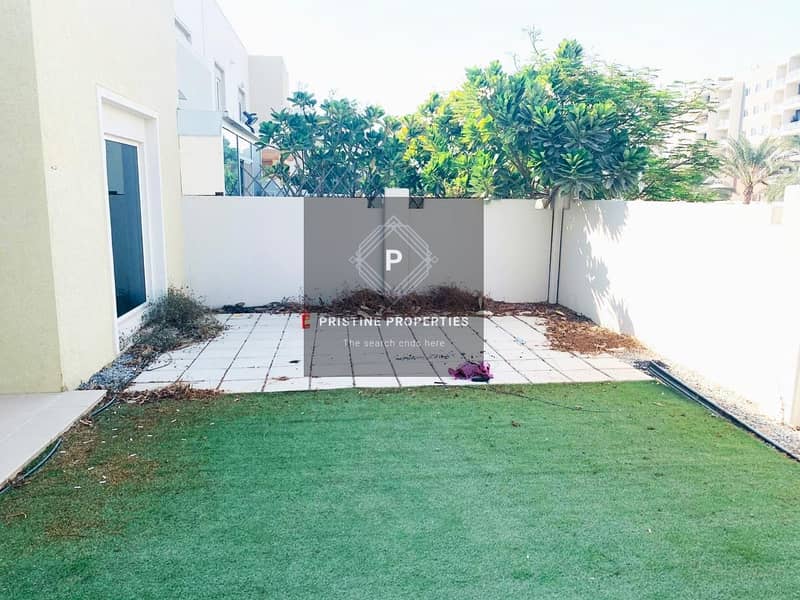 12 Great Investment|Reduced Priced Villa |Single Row