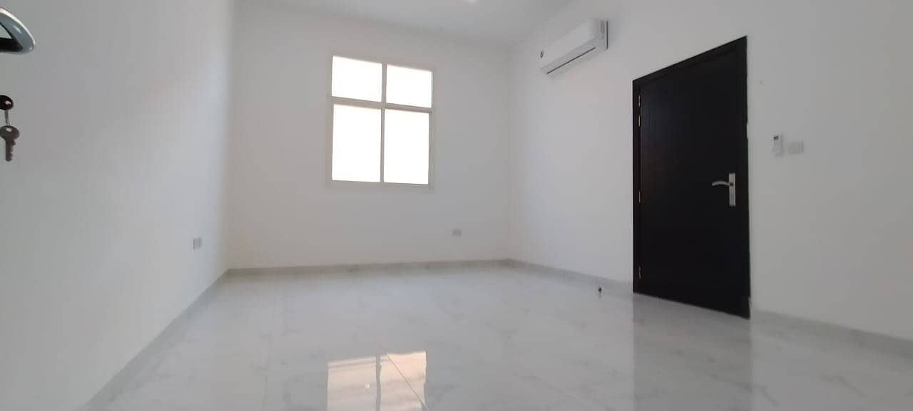 A very nice ground floor apartment inside a new villa close to Shakhbout Al Awal roundabout, the petrol station, and KFC.