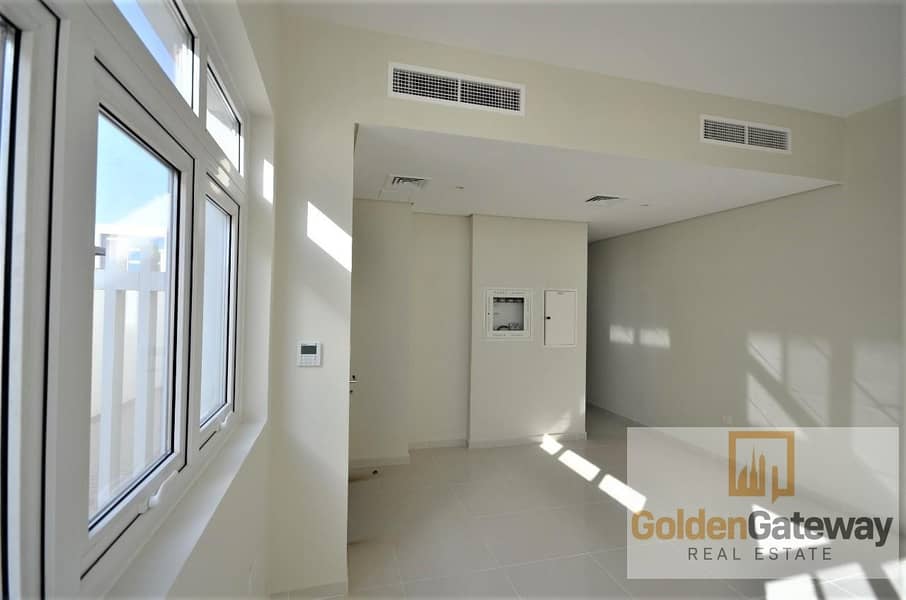 3 Brand New!  Beautiful and Bright 3Bed Townhouse