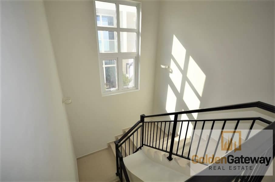 6 Brand New!  Beautiful and Bright 3Bed Townhouse