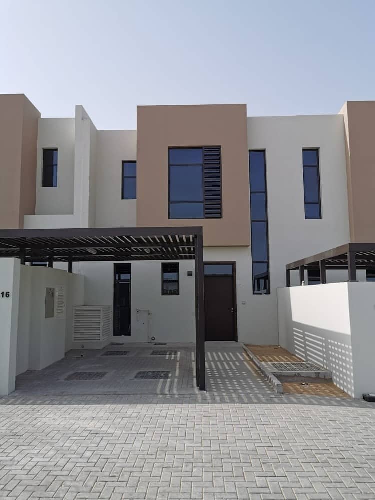 Townhouse for sale Ready to Move in Located in Sharjah