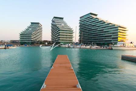 A Stunning Unit w/ Sea View Great For Investment A Stunning Unit w/ Sea View Great For Investment
