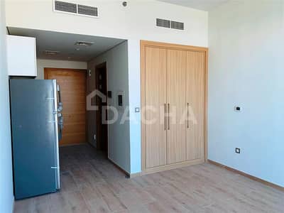 Brand New Studio / Chiller Free / Next to metro Brand New Studio / Chiller Free / Next to metro