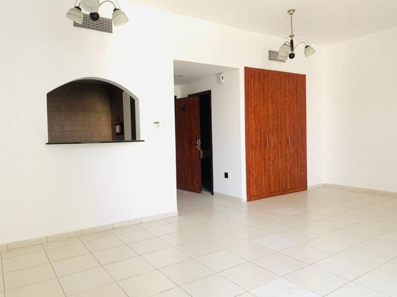 2 University View | Specious studio with big Kitchen just in 20K
