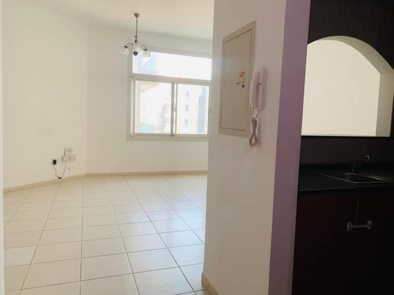 4 University View | Specious studio with big Kitchen just in 20K
