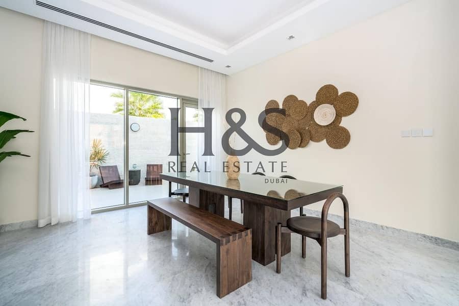 6 Contemporary 5 Beds + Maid I Private Pool I District One