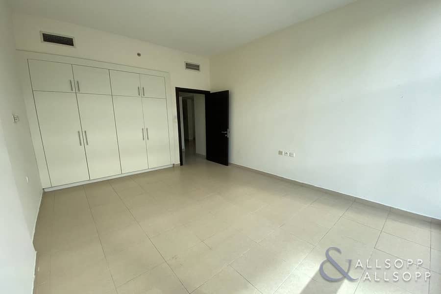 Spacious 2 Bed | Vacant | Marina Central