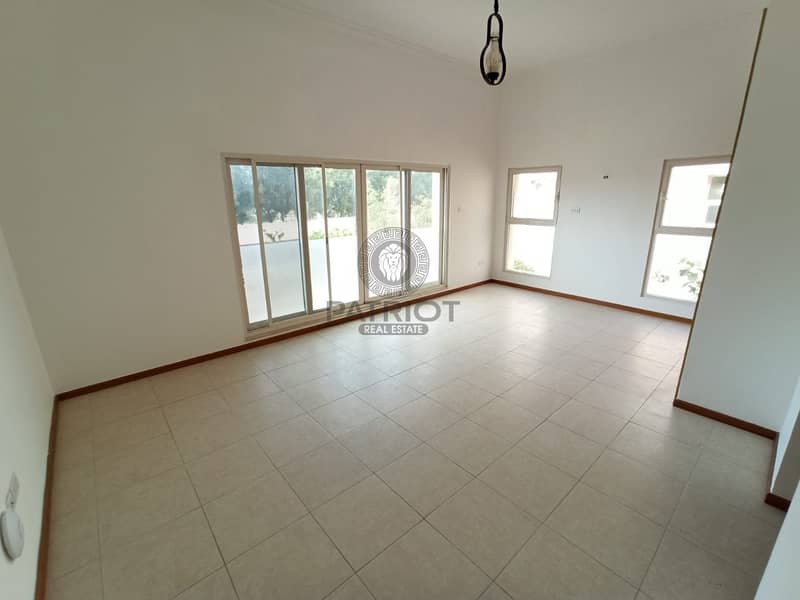 6 EXCELLENT WELL MAINTAINED 5BR VILLA IN JUMEIRAH
