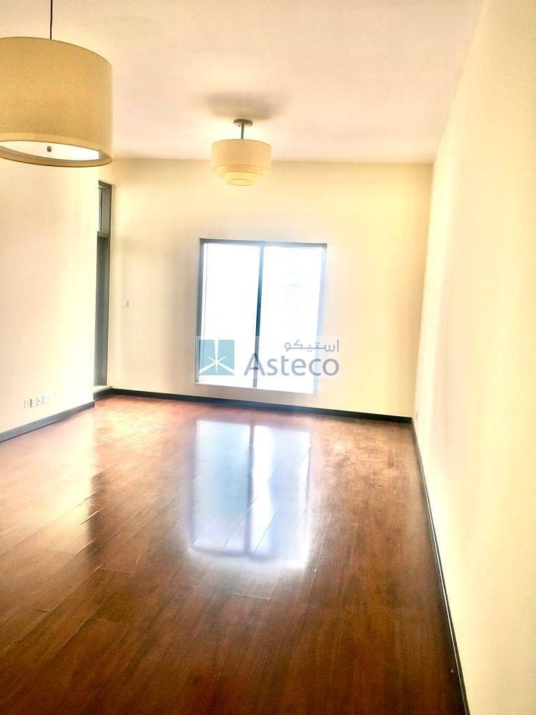 4 Lake View I Near to Metro I Available for Rent