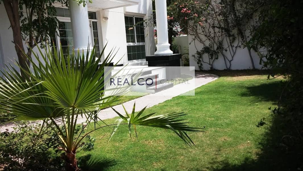 Close to beach and La Mer, 5br Independent Close to beach and La Mer, 5br Independent