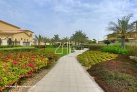 Luxurious 5 BR Executive on Large Plot with Pool