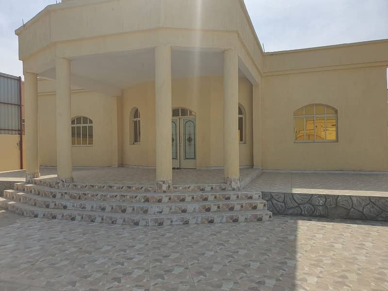 For sale villa in Ras Al Khaimah Emirate Al Dhait South area - excellent location