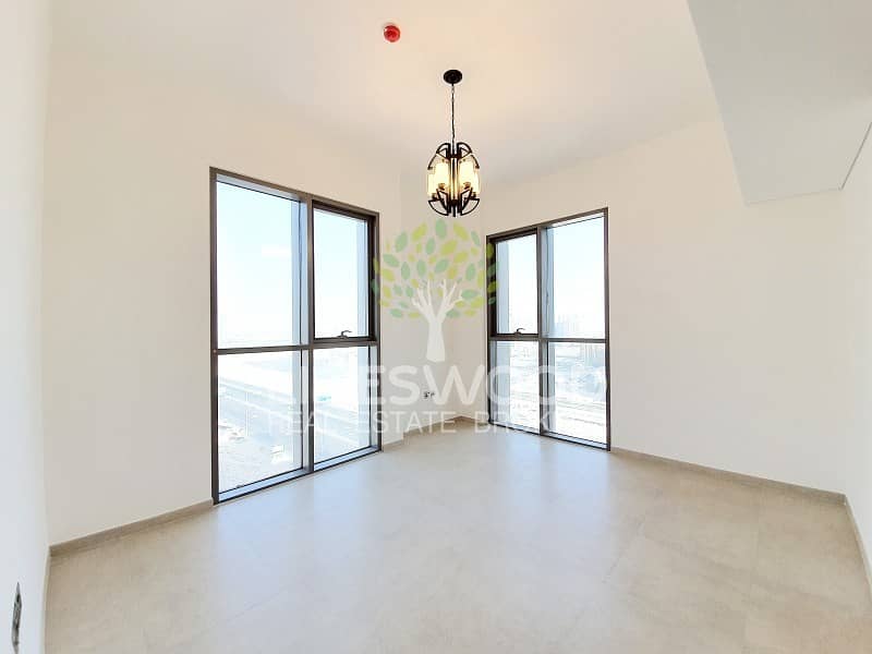 High Floor En suite 2 BR | Closed Equipped Kitchen