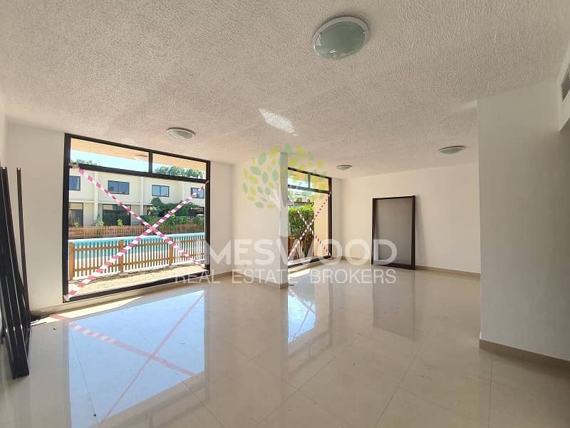 4 Renovated 3 BR Maids | Pool View | Communal Garden