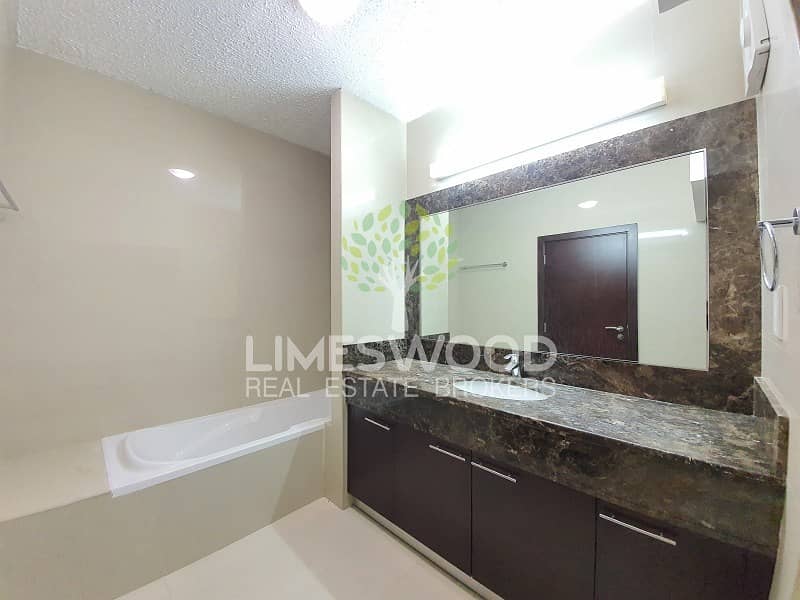 19 Renovated 3 BR Maids | Pool View | Communal Garden