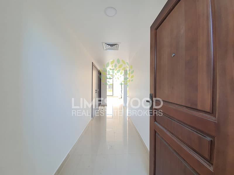 20 Renovated 3 BR Maids | Pool View | Communal Garden