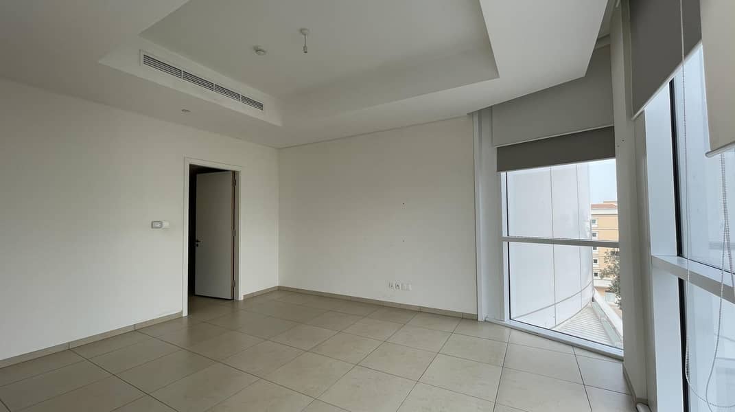 4 Payments and One Month Free Offer for Large 1BR 4 Payments and One Month Free Offer for Large 1BR