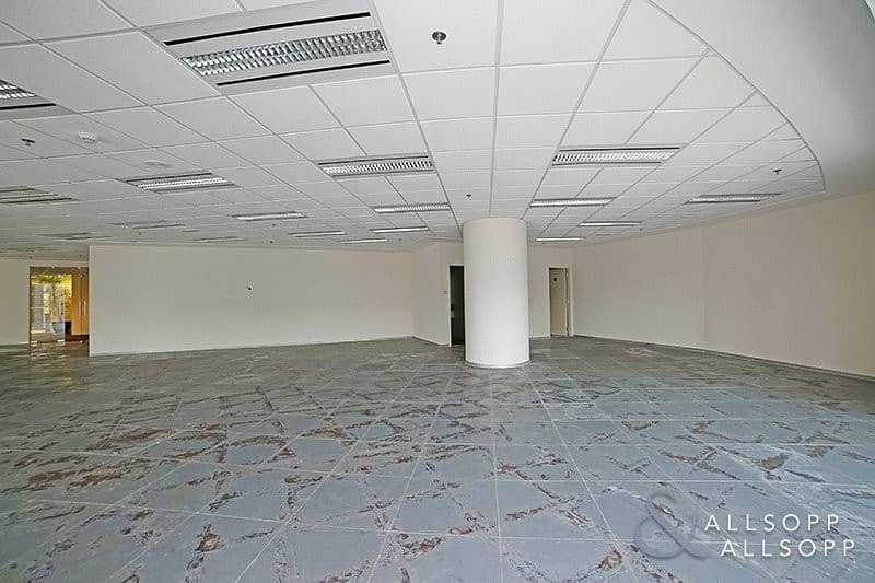 8 Fitted Office | Near Metro | Grade A Tower
