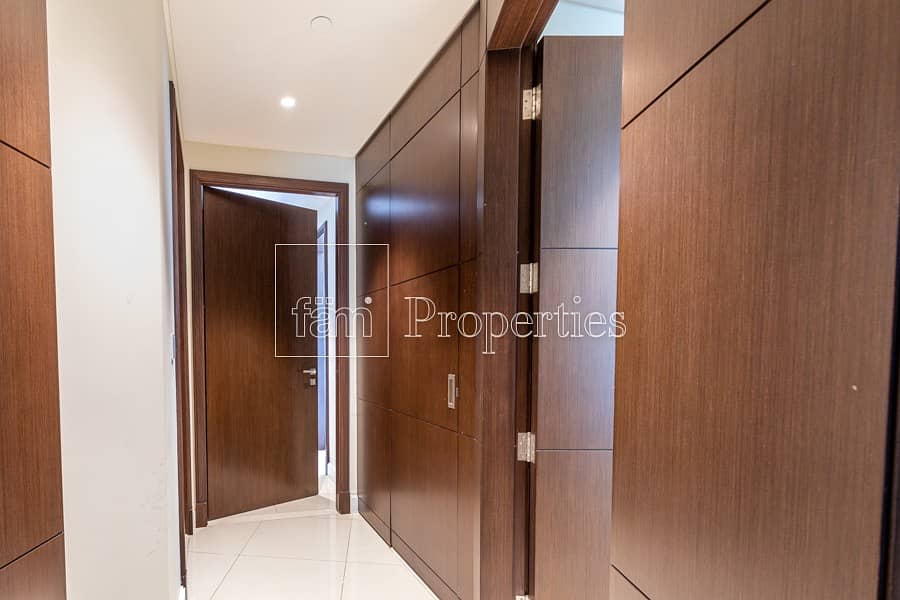 22 2BR+M Apartment| Fountain View | High Floor