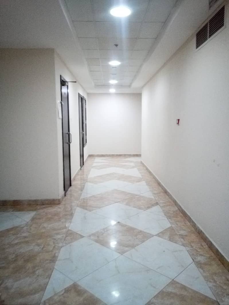 13k ONE BIG SIZE 1 BEDROOM AVAILABLE FOR RENT IN PARADISE LAKE TOWER