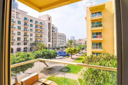 Rare Corner Unit / Road Community Views / Upgraded Rare Corner Unit / Road Community Views / Upgraded