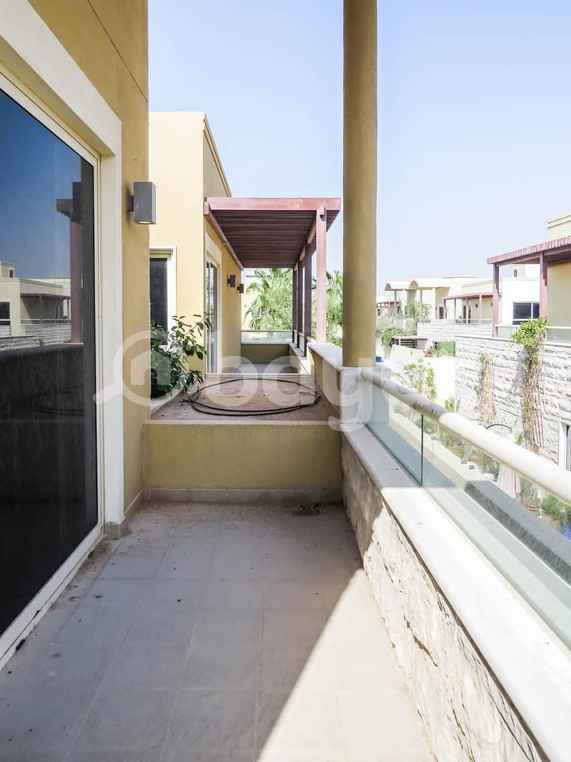5 Large 5 Bedroom Villa for Rent in Al Raha Gardens