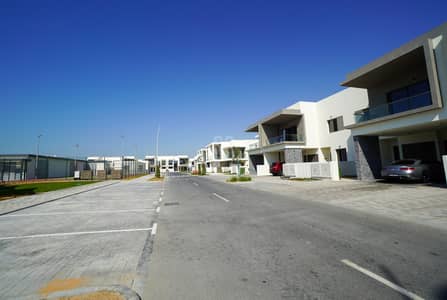 3 Bedroom Townhouse for Sale in Yas Island, Abu Dhabi - Most In Demand Type MB | Best Location 3 Bedroom Townhouse for Sale in Yas Island, Abu Dhabi - Most In Demand Type MB | Best Location
